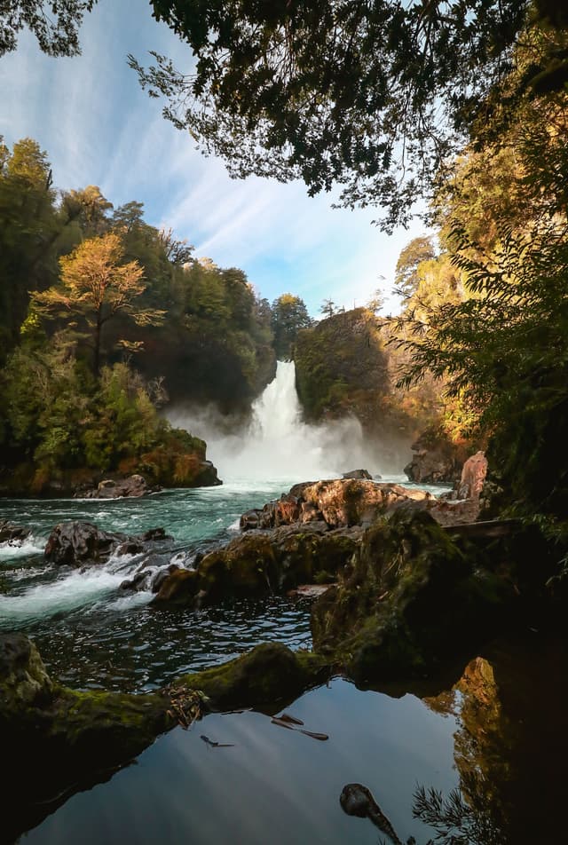 Cascada de los Alerces y Seis Lagos
