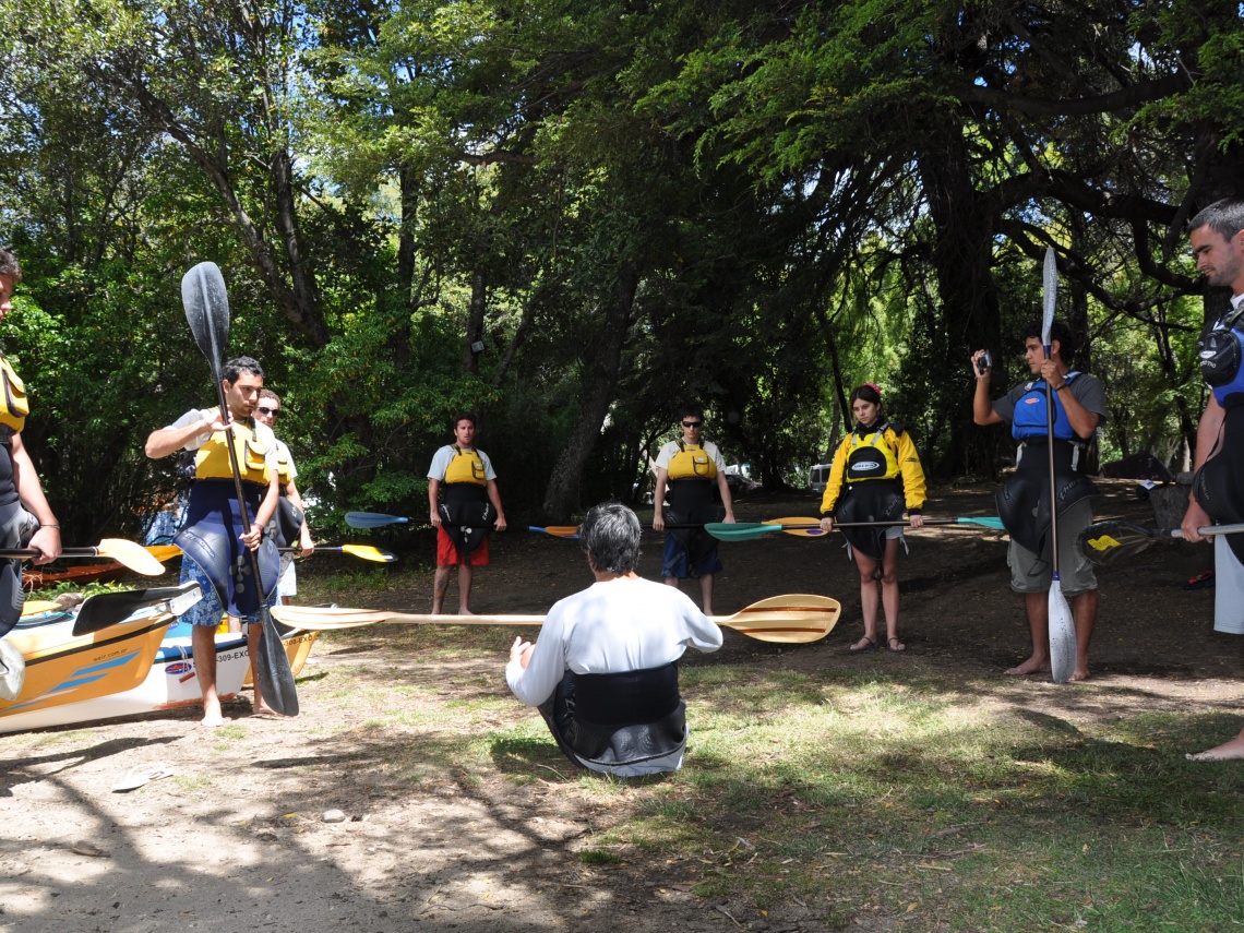 Kayak de travesia lago Gutierrez 8