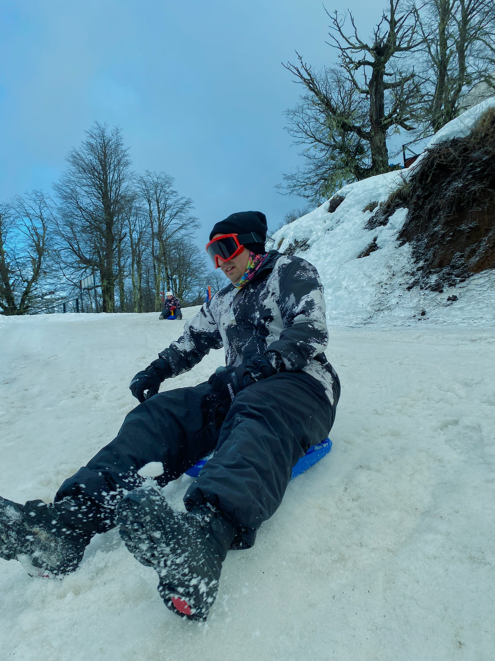 4 A IMG_7129 copia Aventura en la Nieve: Trineos y Culipatin en Piedras Blancas con Traslado - Imagem 1