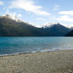 El Bolsón y Lago Puelo: ruta escénica, cultura artesanal y naturaleza viva
