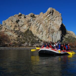 Rafting Limay por la estepa patagónica